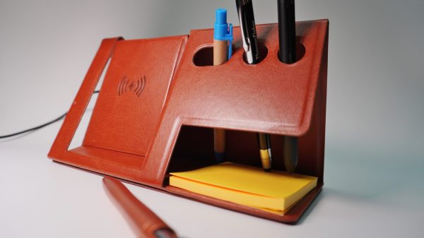 Wireless Stationery Holder 5 1 scaled