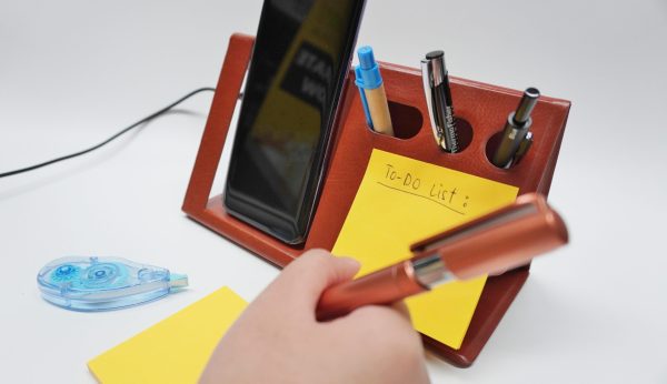 Wireless Stationery Holder 6 scaled