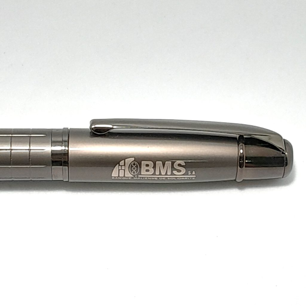 Grid Design Rounded Cap Pen 2 scaled