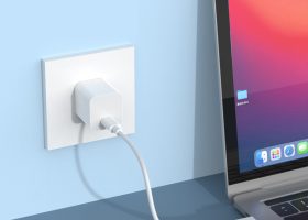 Flip Round 60 Watt Travel Kit Cable 7