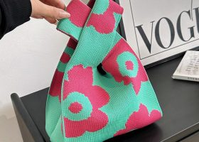 Knitted Cross Tote Bag 1