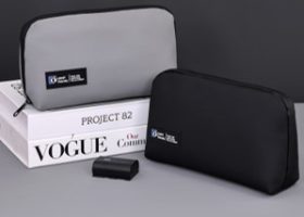 Expandable Lightweight Pouch Bag 2