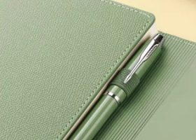 Full Side Open Magneto Leather Notebook 12