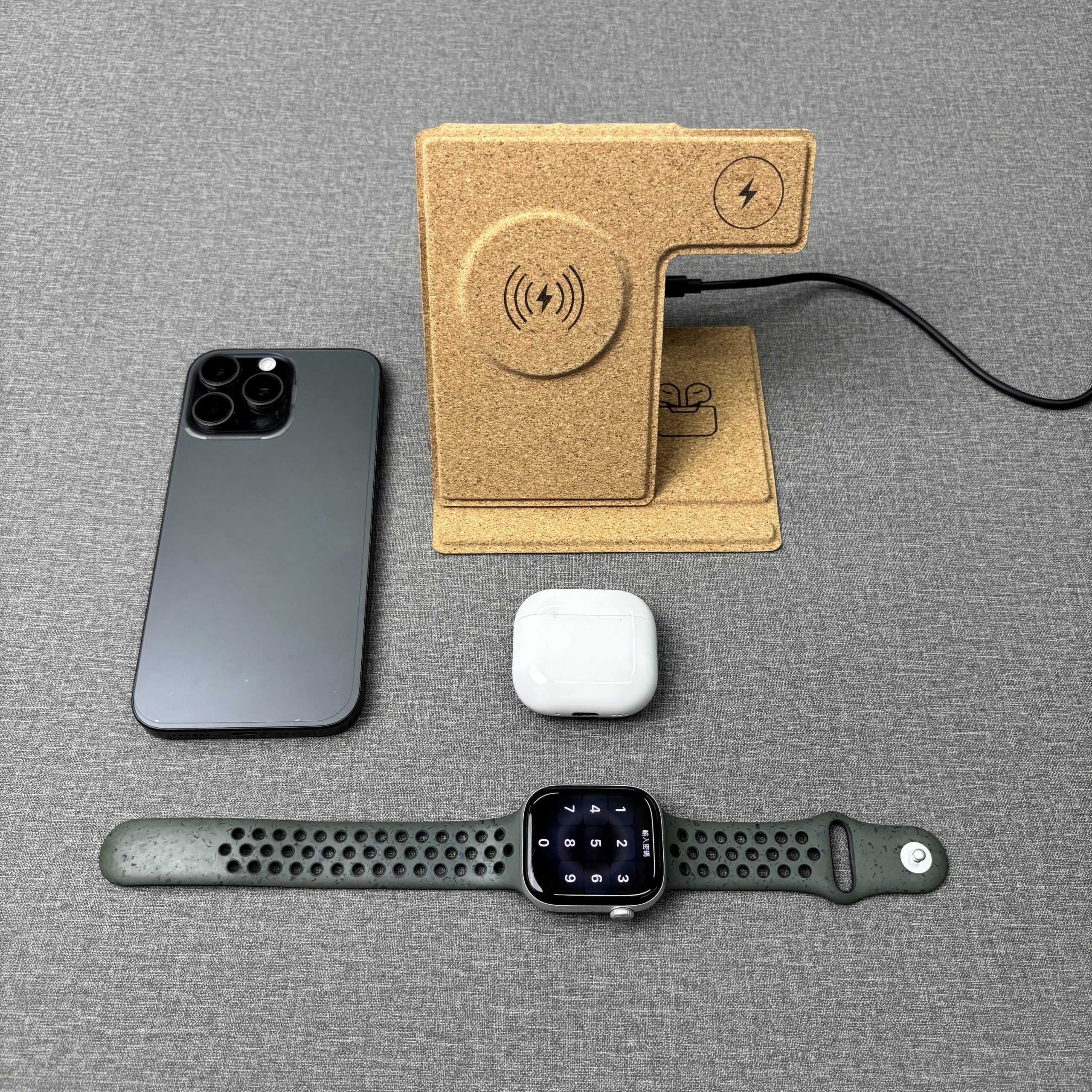 3 Way Foldable Eco Smart Wireless Charger - Image 10