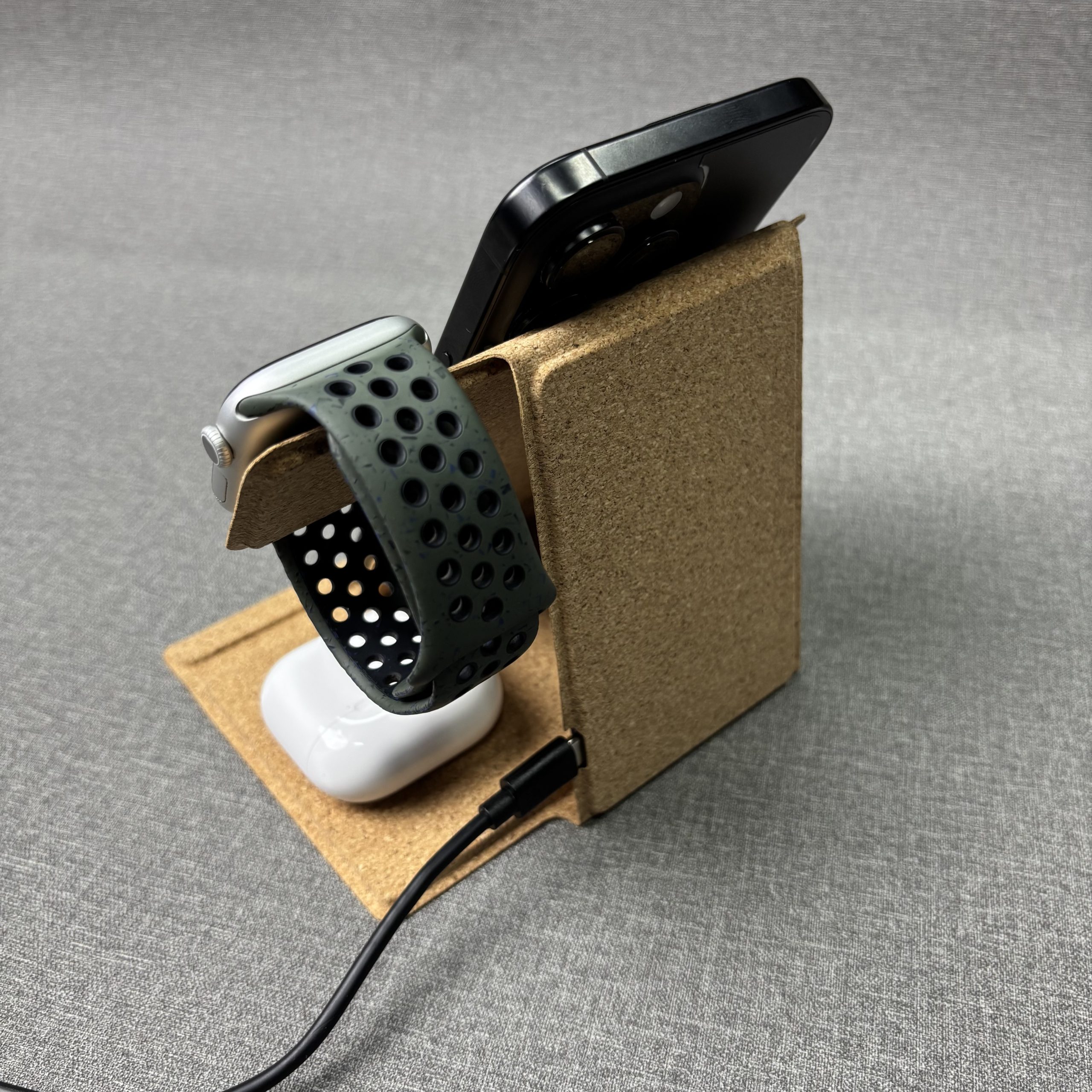 3 Way Foldable Eco Smart Wireless Charger - Image 11